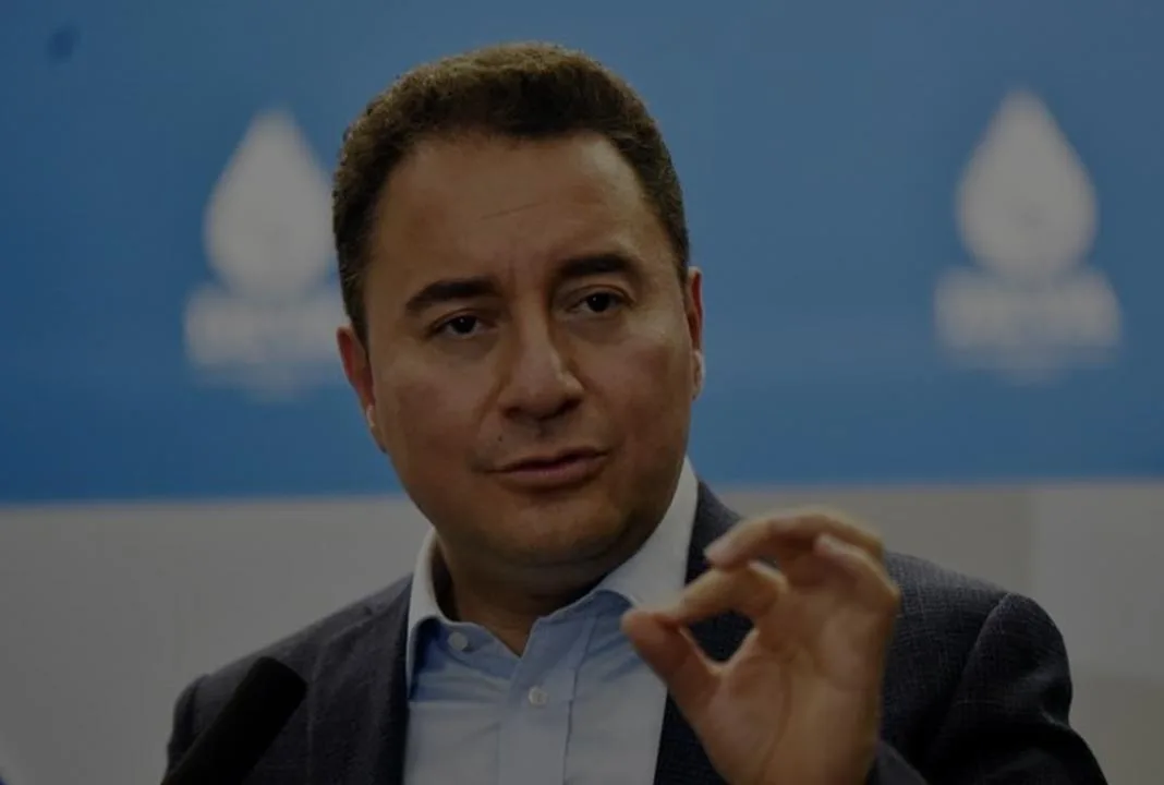 Babacan: “Dibe batıyoruz. Durun artık”