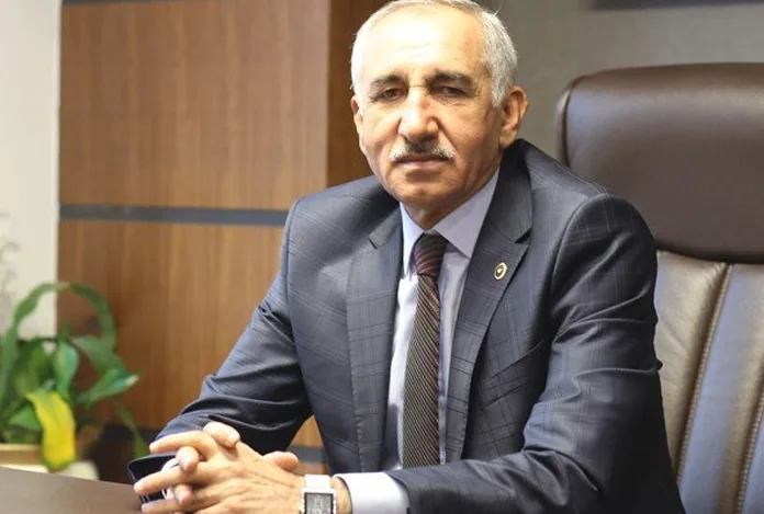 Enkaz altında kalan AK Parti Adıyaman Milletvekili Yakup Taş ve ailesi hayatını kaybetti