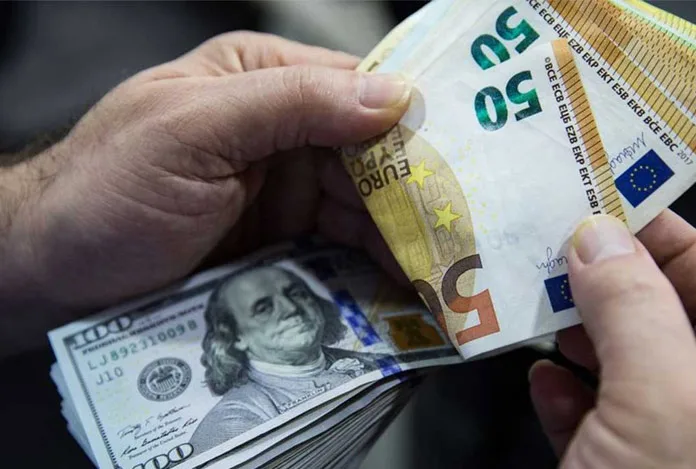 Faiz kararının ardından piyasalarda hareketlilik: Dolar 18 TL’yi geçti