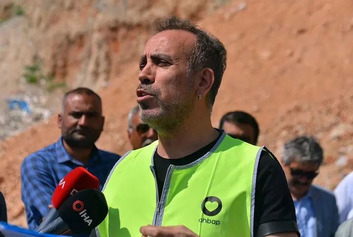 Haluk Levent isyan etti: “Şeytanın yeryüzü temsilcileri”