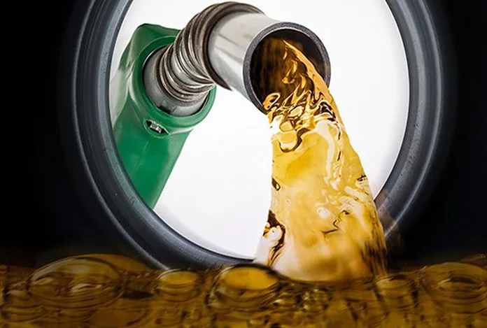 Deprem bölgesinde motorin ve benzine indirim yapıldı