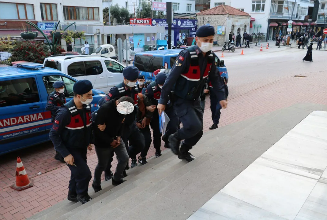 Hırsızlık çetesine operasyon