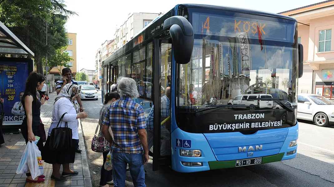 Trabzon’da toplu taşımaya yüzde 40 zam