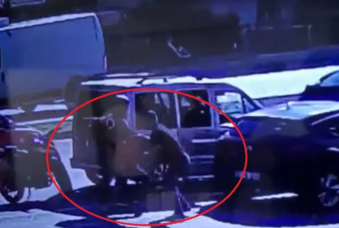 Trafikteki kavgada polis memuru bıçaklandı
