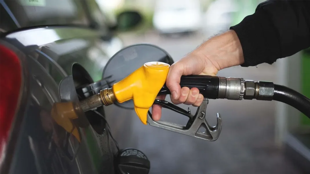 Motorin ve benzine yeni haftada zam gelecek