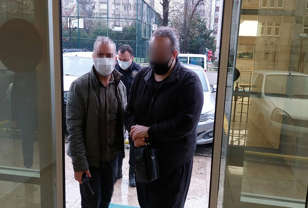 Çıplak çocuk görüntülerini koleksiyon yapmış!