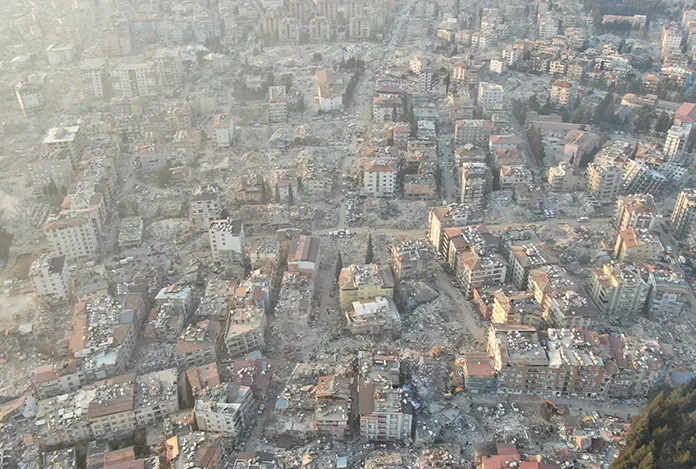 Depremde hayatını kaybeden 1297 kişinin kimliği tespit edilemedi