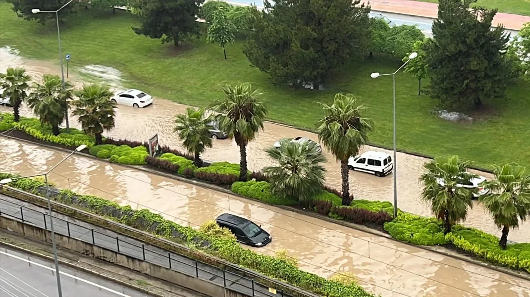 Erhan Usta’dan sel önergesi: “Samsun’un kaderi sel felaketi olmamalı”