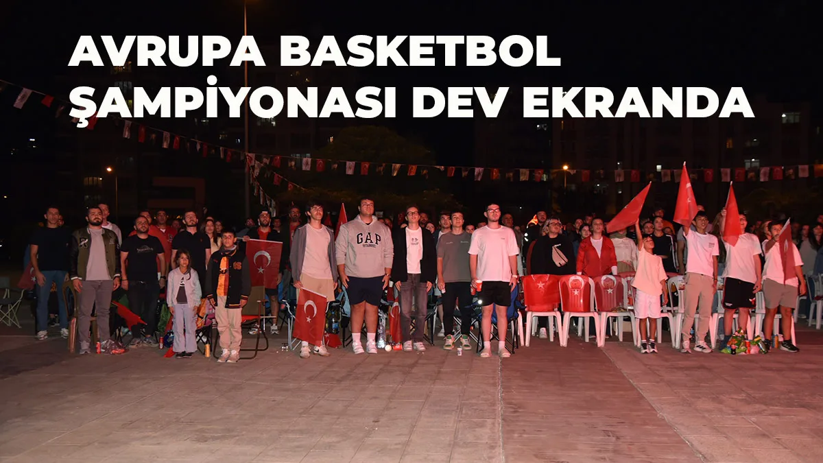 Atakum Belediyesi 12 Dev Adam’ın final heyecanını dev ekranda paylaştı