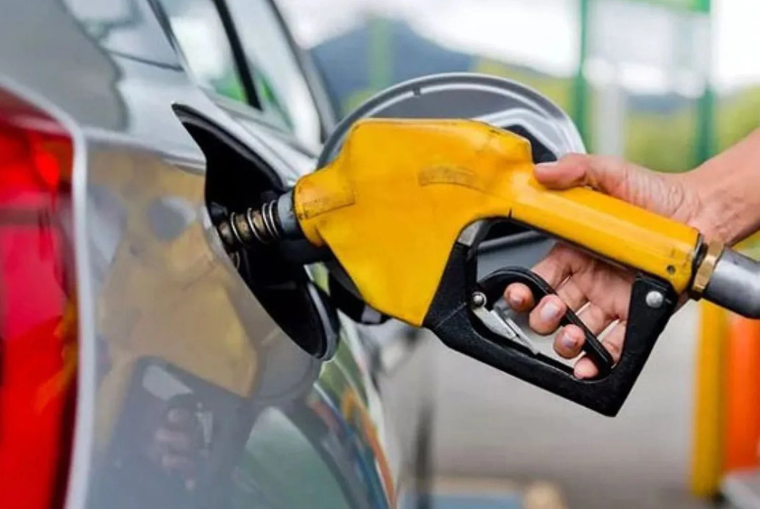 Motorin ve benzine indirim geliyor