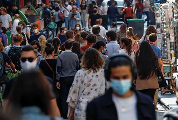 Uzmanından varyant uyarısı: “Covid-19’a yakalanmadım diyen herkesi etkileyecek”