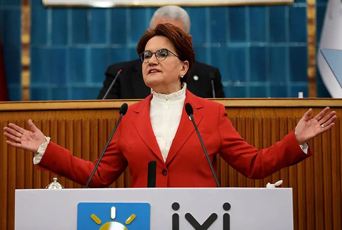 “Gençlerin emeğine ihanet ettiniz”