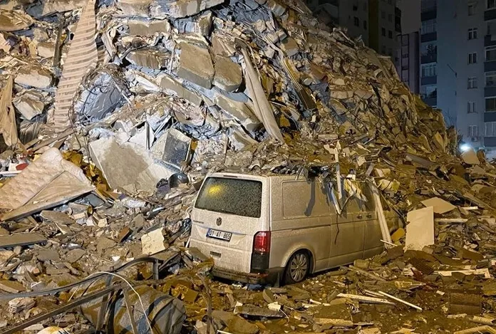 Depremin yıktığı şehirlerden son bilgiler
