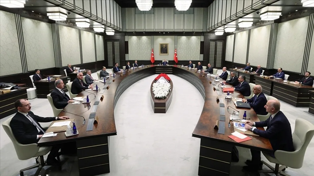 Cumhurbaşkanlığı Kabinesi toplanıyor: Gündemde memur ve emekli zammı var