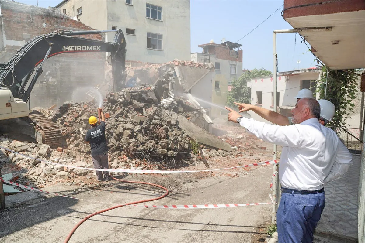 Canik'te doğal gaz ve fiber optik altyapı çalışmaları sürüyor