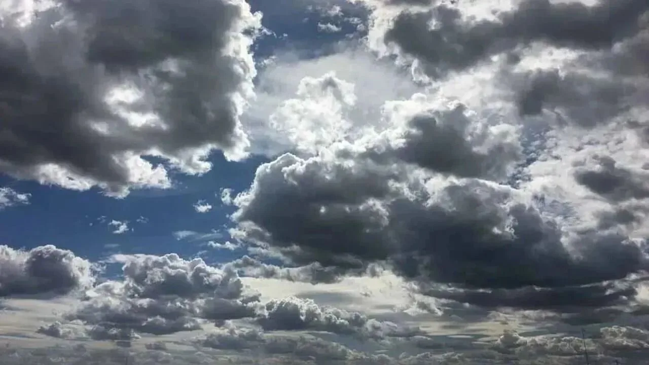 Samsun'da cuma 23 derece, cumartesi sağanak yağış bekleniyor