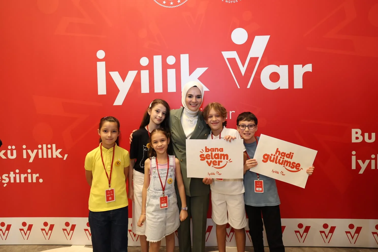 Bakanlığın 'İyilik Var' platformuna bir ayda 20 bin gönüllü katıldı