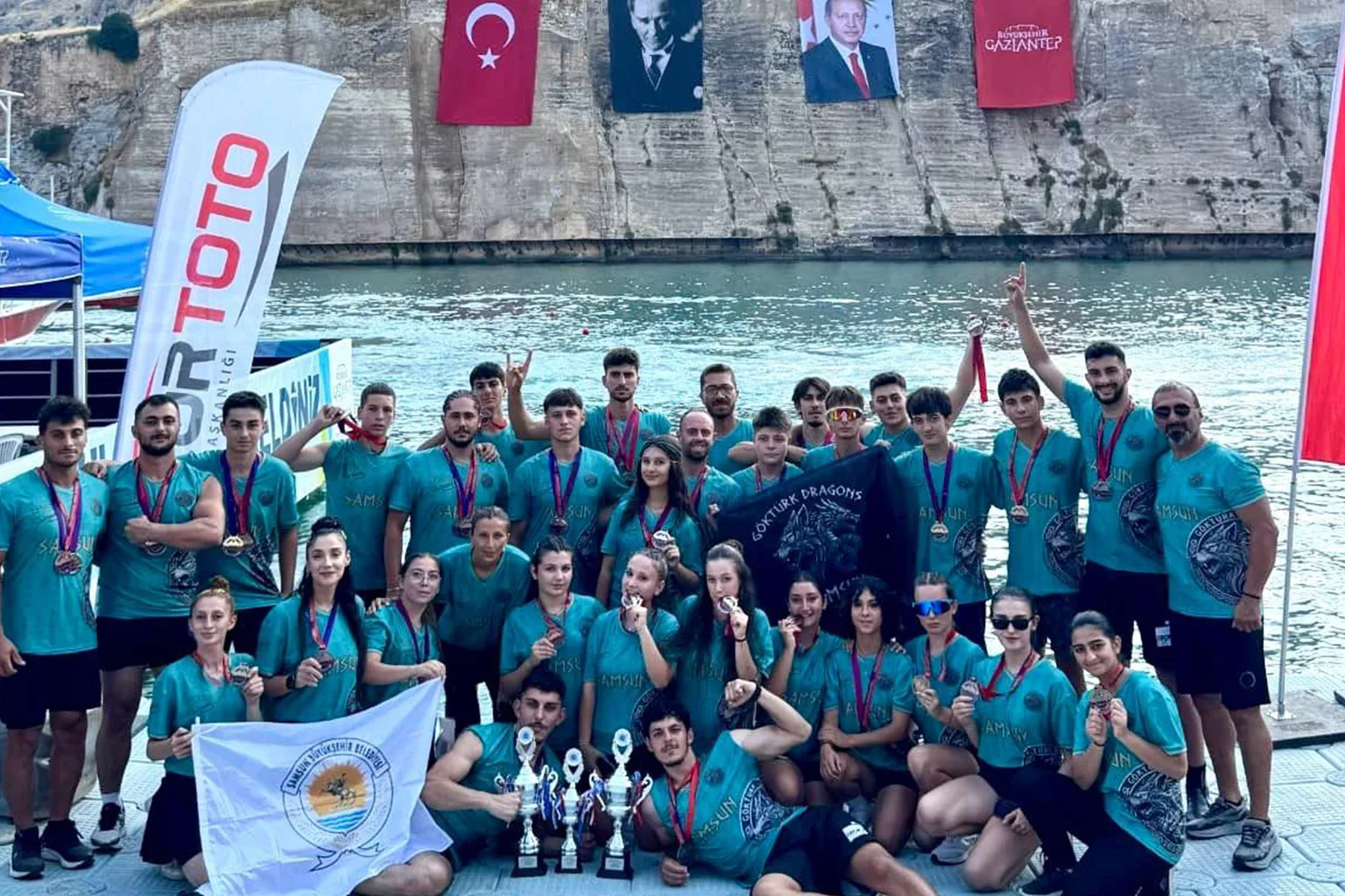 Dragon Bot Yarışı’nda Samsun Büyükşehirli Sporcular Şehre 3 Kupa İle Döndü