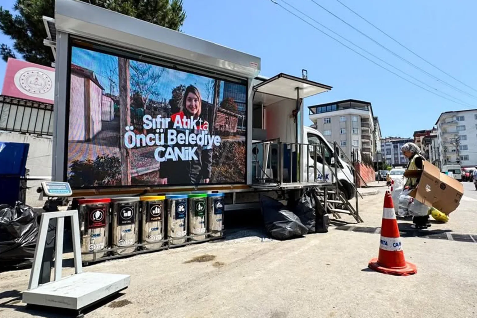 Canik Belediyesi Sıfır Atıkta Liderliğini Sürdürüyor, Aile Bütçesine Katkı Sunuyor